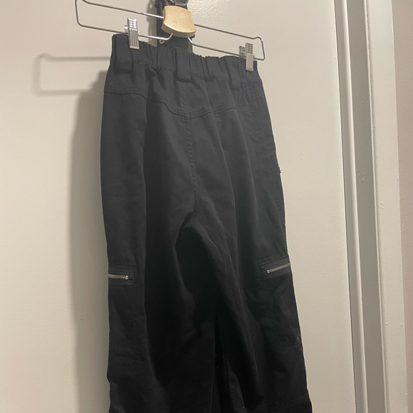 Cargo pants - Picture 4 of 4